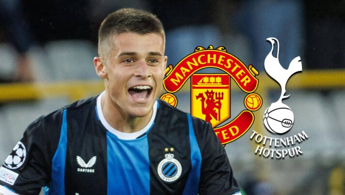 Nicolo Tresoldi with Man Utd and Tottenham badges