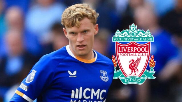 Everton star Jarrad Branthwaite with a Liverpool badge