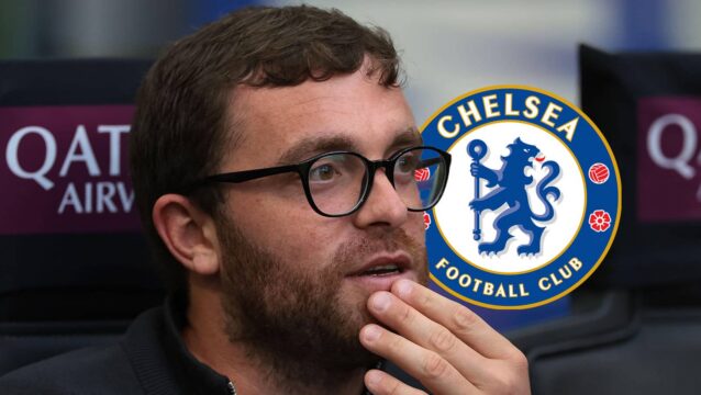 Fabrizio Romano next to the Chelsea badge
